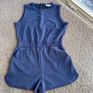 Sleeveless Navy Blue shorts Romper soft touch size small women’s missing string